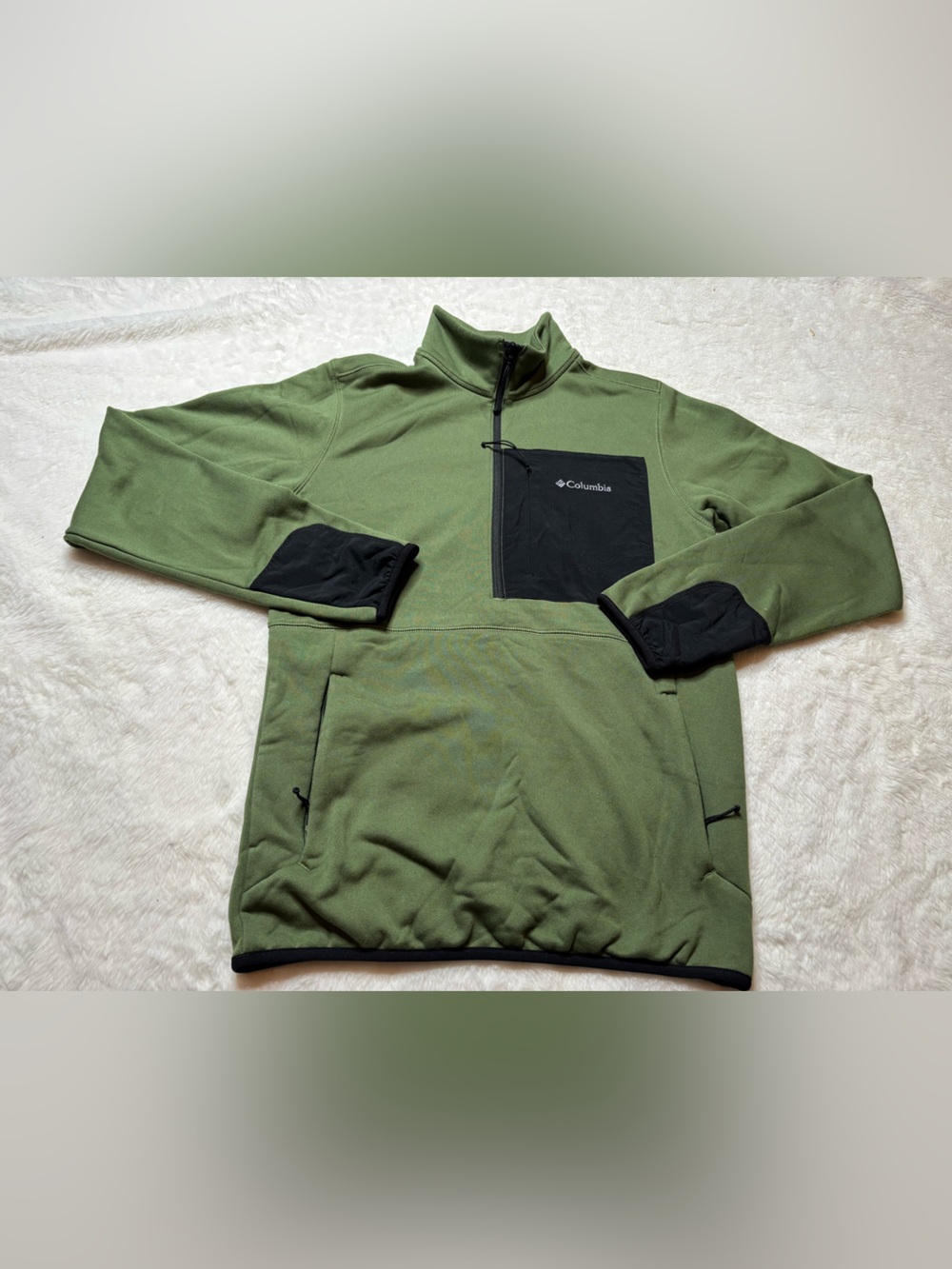Columbia Olive Green Performance Fleece Pullover with Black Chest Pocket